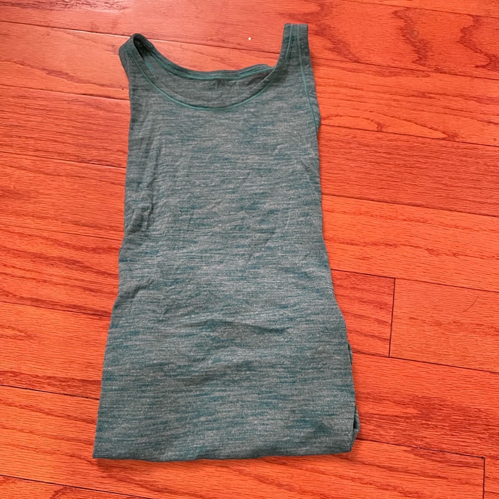 lululemon blue tank top